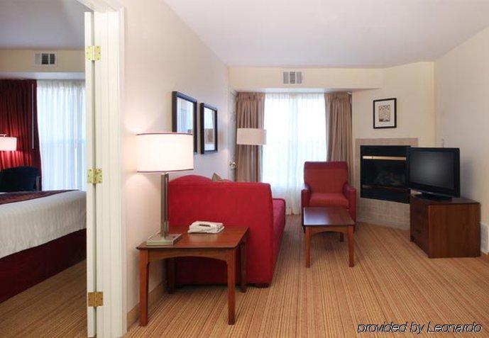Residence Inn Sacramento Фолсом Номер фото